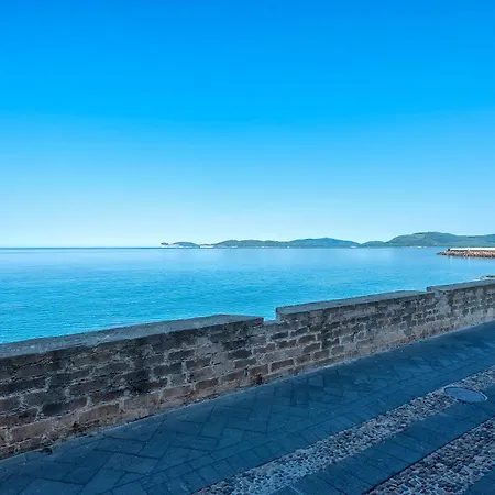 Carlo Alberto Apartment, Old Town, Near The Apartmán Alghero